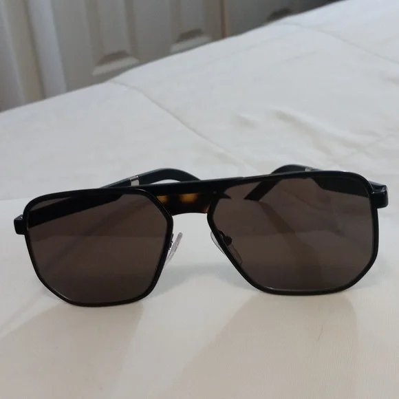 PRADA Mens Sunglasses NWOT or original case - Picture 1 of 10